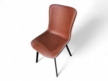 Charger l'image dans la galerie, Chaise brune avec couture