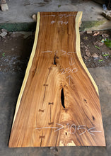 Charger l'image dans la galerie, Slab (98") bois de Suar Live Edge