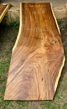 Charger l'image dans la galerie, Slab (98") bois de Suar Live Edge