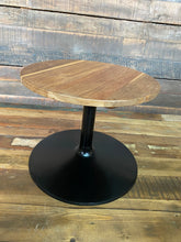 Charger l'image dans la galerie, Tabouret en Teck