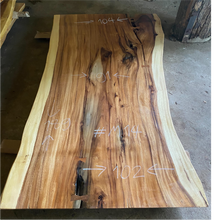Charger l'image dans la galerie, Slab de Suar Live Edge (75")