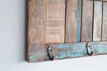 Load image into Gallery viewer, DECORS ET ACCESSOIRES - Tablette avec Crochet en Bois Recyclé - Au prix d'entrepôt, Espace Meuble