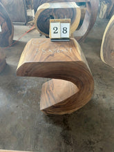 Charger l'image dans la galerie, Console (tronc) en bois de Suar