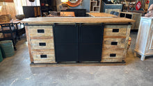 Charger l'image dans la galerie, Buffet Dark Wash en Acacia