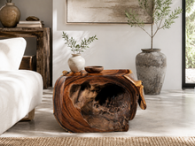 Charger l'image dans la galerie, Petit Meuble d'appoint (tronc) en bois de Suar