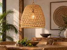 Load image into Gallery viewer, Suspension en bambou tressé allumée au-dessus d'une table à dîner
