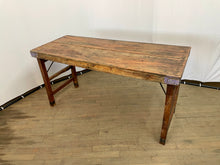 Load image into Gallery viewer, Folding table