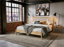 Load image into Gallery viewer, Alhambra bed in mango wood