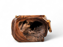 Charger l'image dans la galerie, Petit Meuble d'appoint (tronc) en bois de Suar