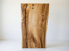 Charger l'image dans la galerie, slab live edge en bois de Suar massif 1.80 mètre