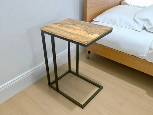 Table d’appoint en manguier