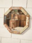 Charger l'image dans la galerie, Miroir hexagonal en bois recyclé