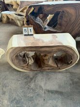 Charger l'image dans la galerie, Console (tronc) en bois de Suar