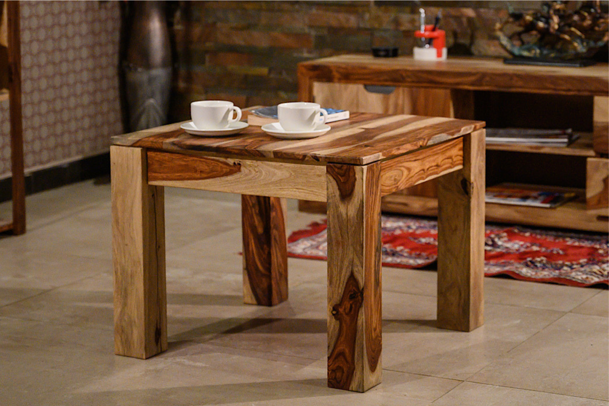 Table à café carrée en bois de rose