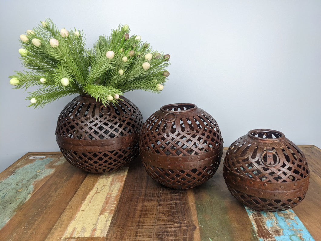 Decorative balls by 3