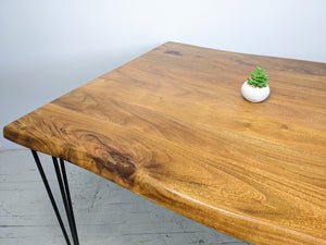 Petite table Acacia live edge